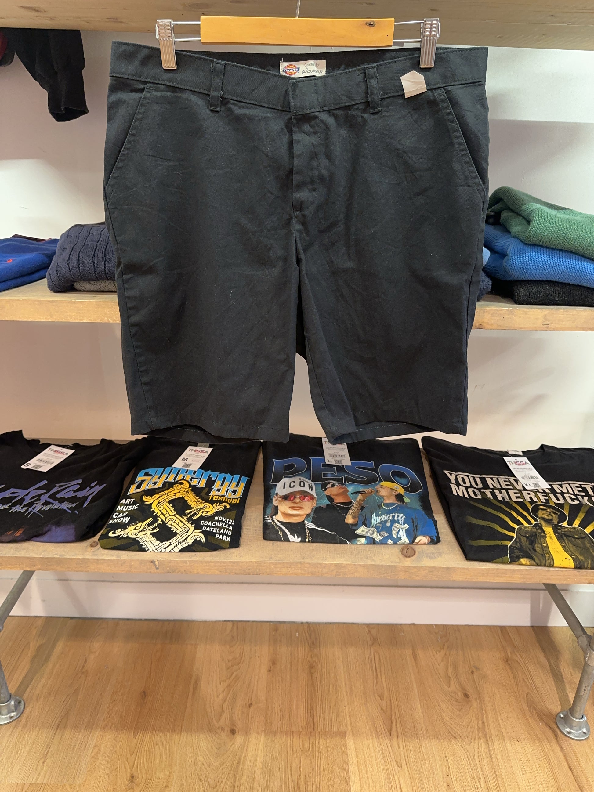 32 - Dickies Shorts