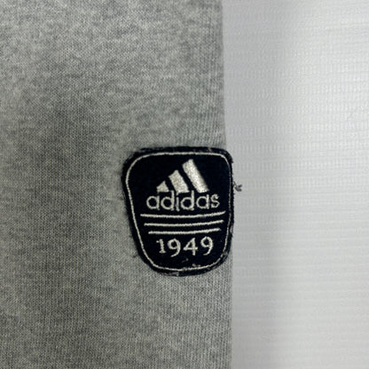 L - Vintage 2000's Adidas Sweatshirt