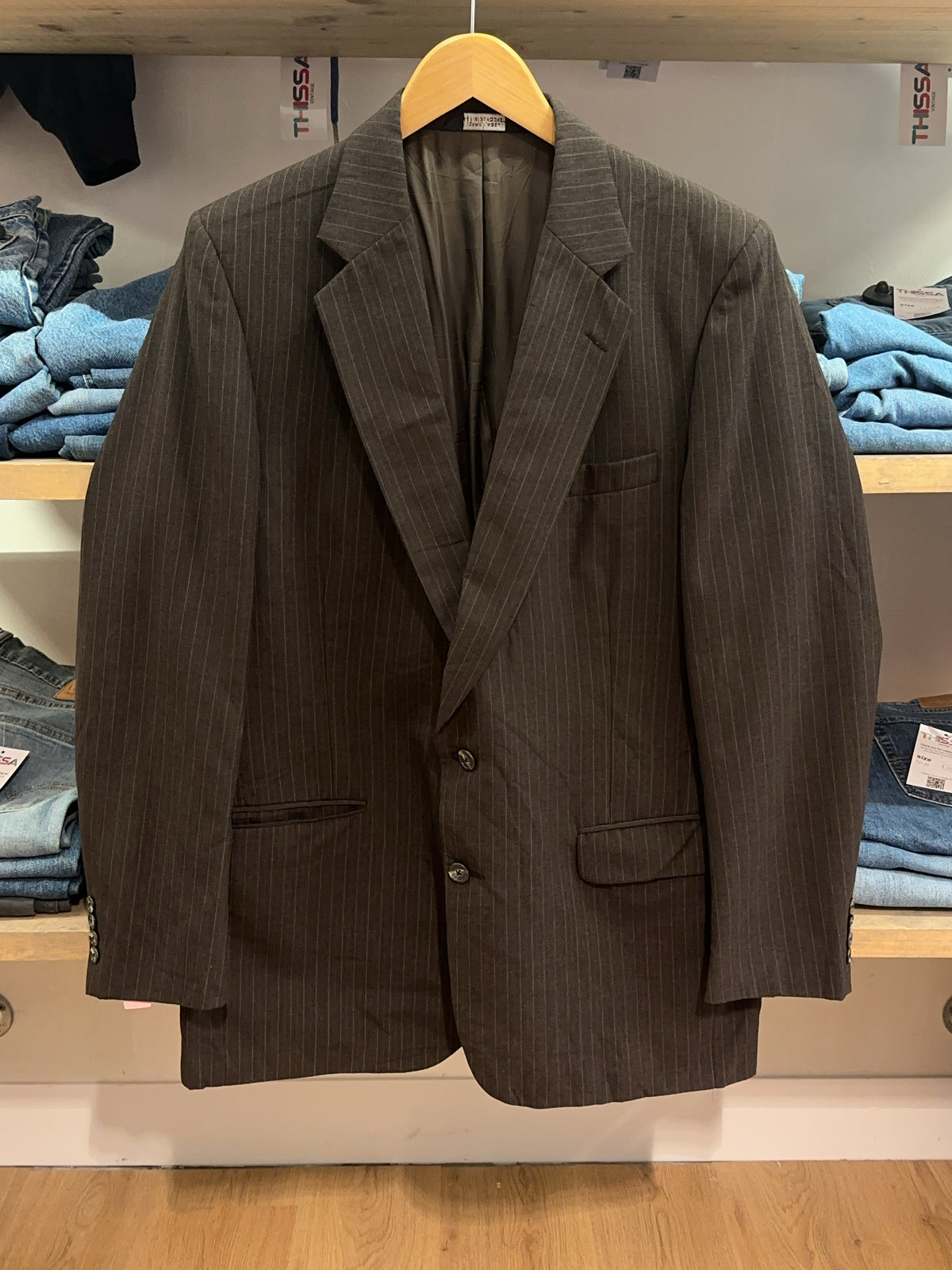44L - Burberry Blazer
