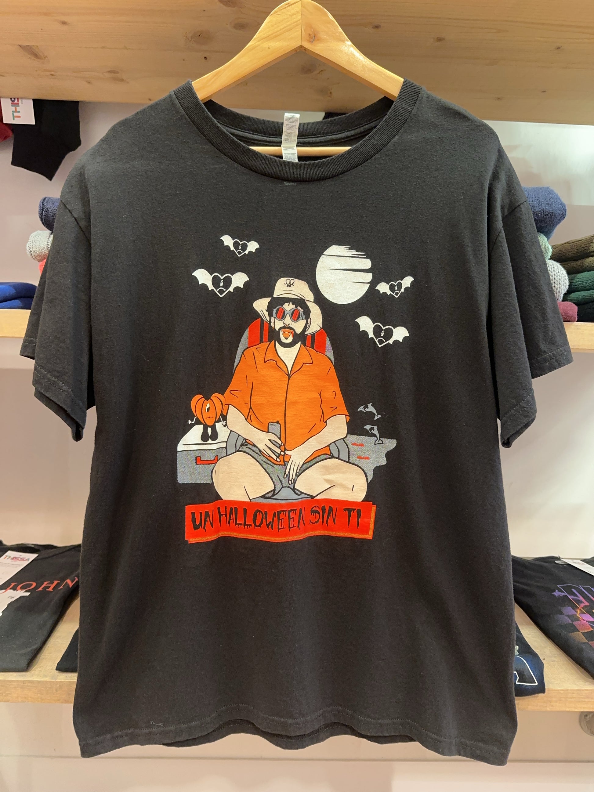 Black Un Halloween Sin Ti Graphic T-Shirt