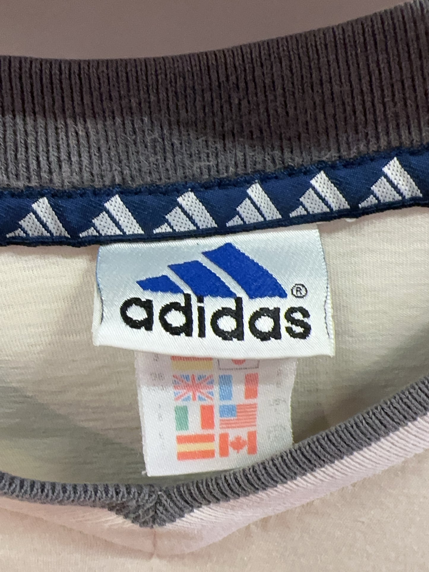 L - 1990s Adidas Vintage T-shirt