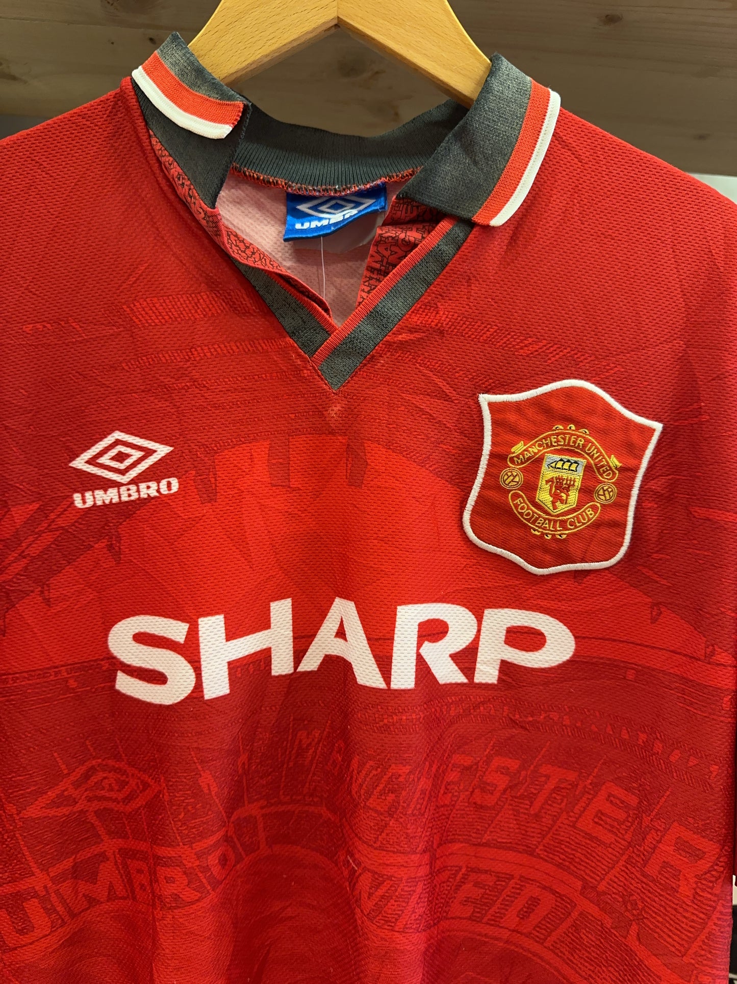 L - 1994-1996 Manchester United Umbro Away Football Shirt 7