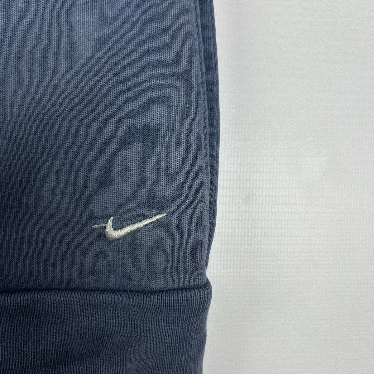 L - Vintage 2000's Nike Hoodie