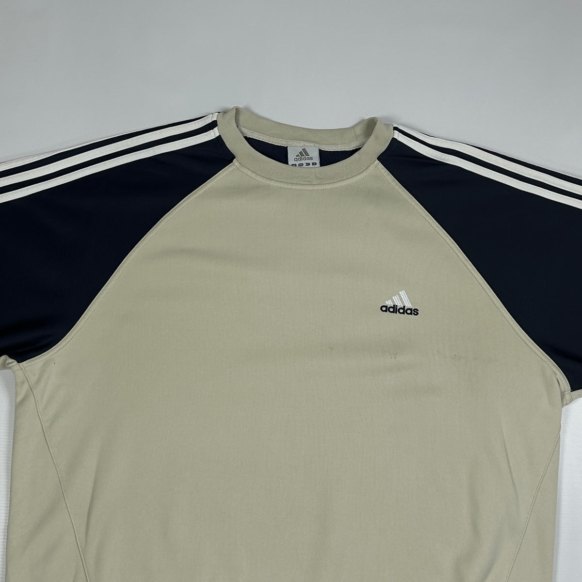 L - Vintage 2000's Adidas Sweatshirt
