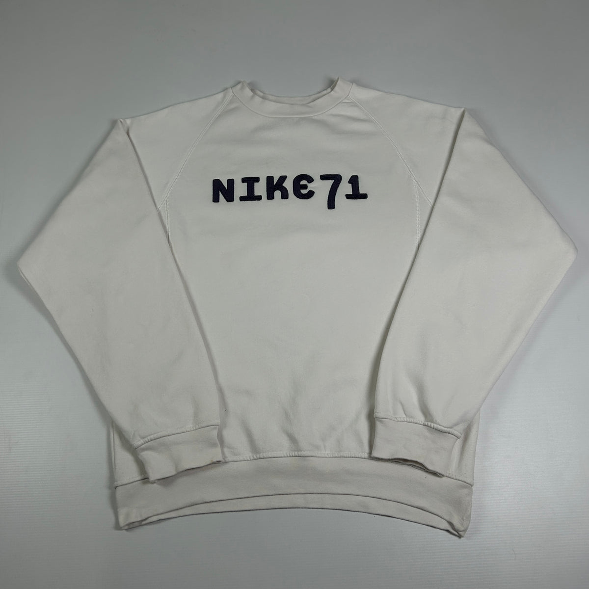 S - Vintage 2000's Nike Sweatshirt