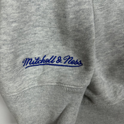 M - Vingage 1990's Mitchell & Ness New York Knicks Grey Crewneck Sweatshirt