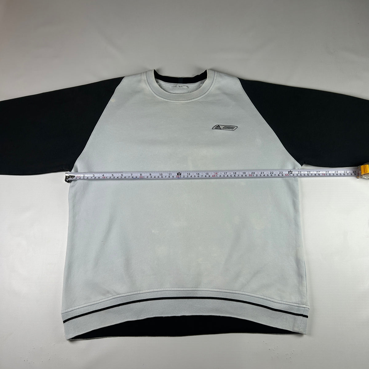 XL - Vintage 2000's Adidas Sweatshirt