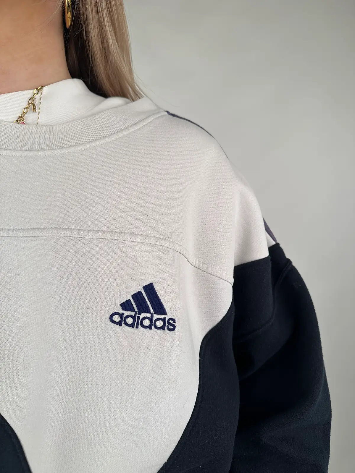 Adidas - Sweatshirt - L