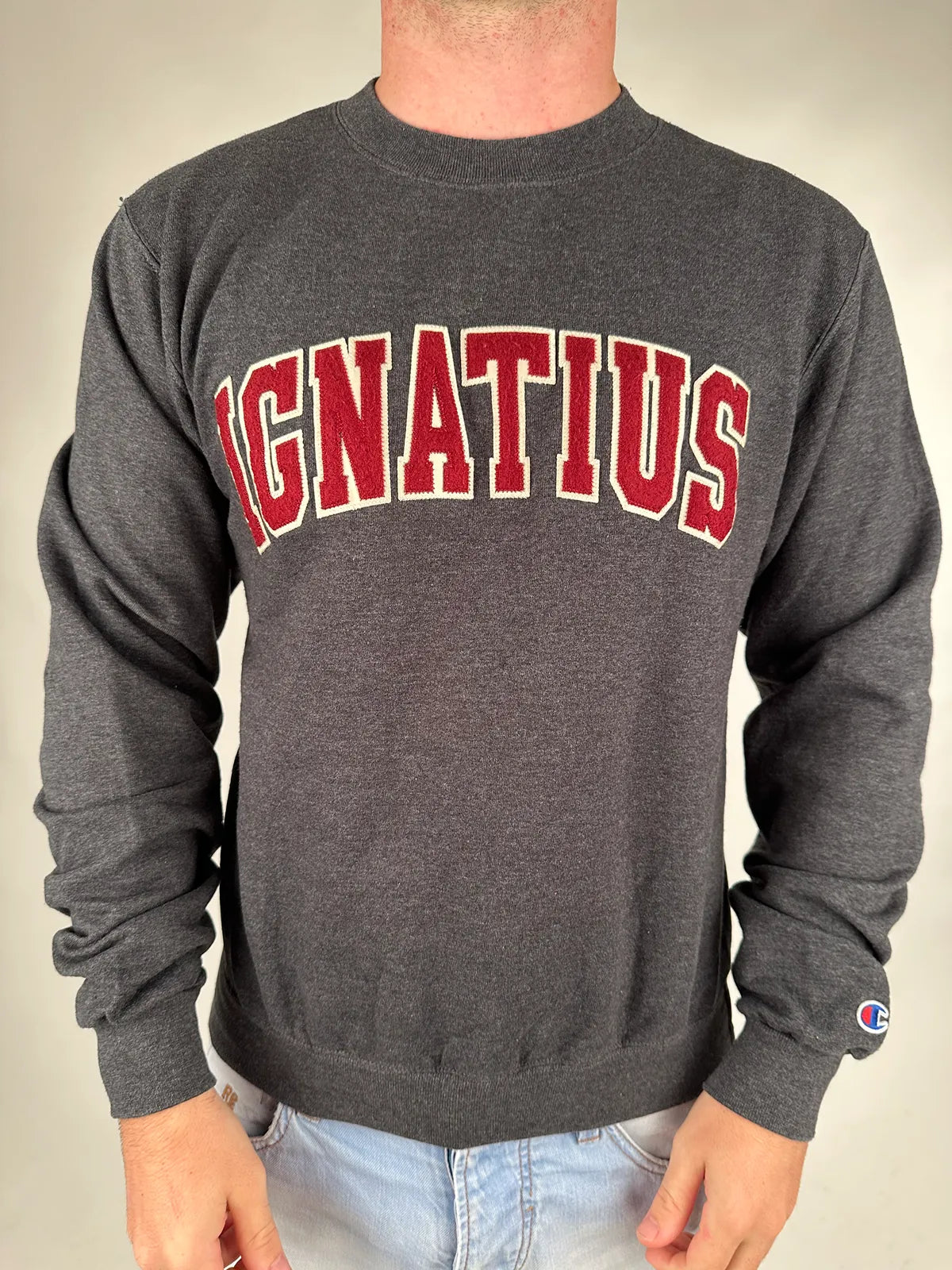 Ignatius University - Sweatshirt - XS