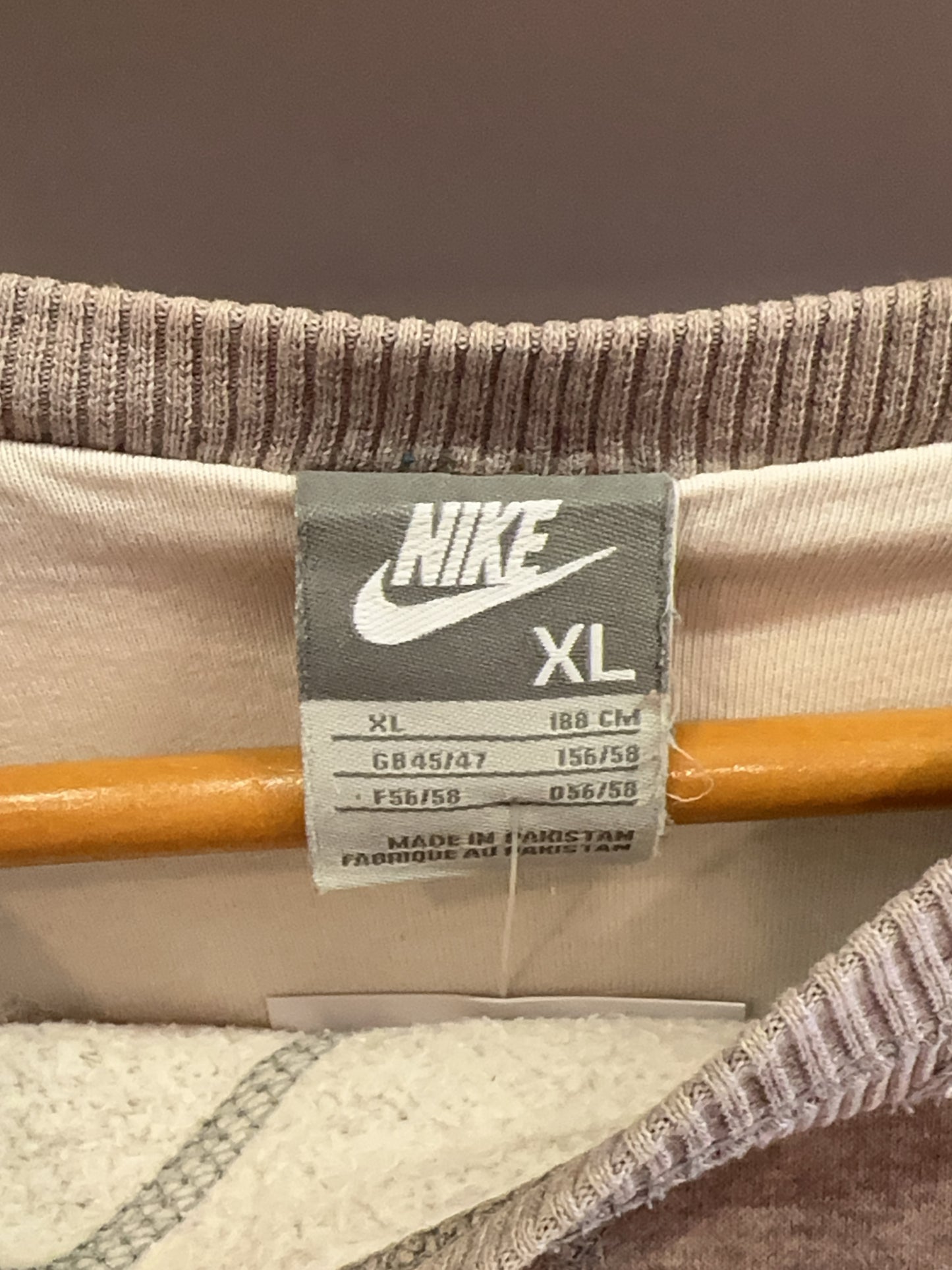 XL - Vintage 2000's Nike Sweatshirt