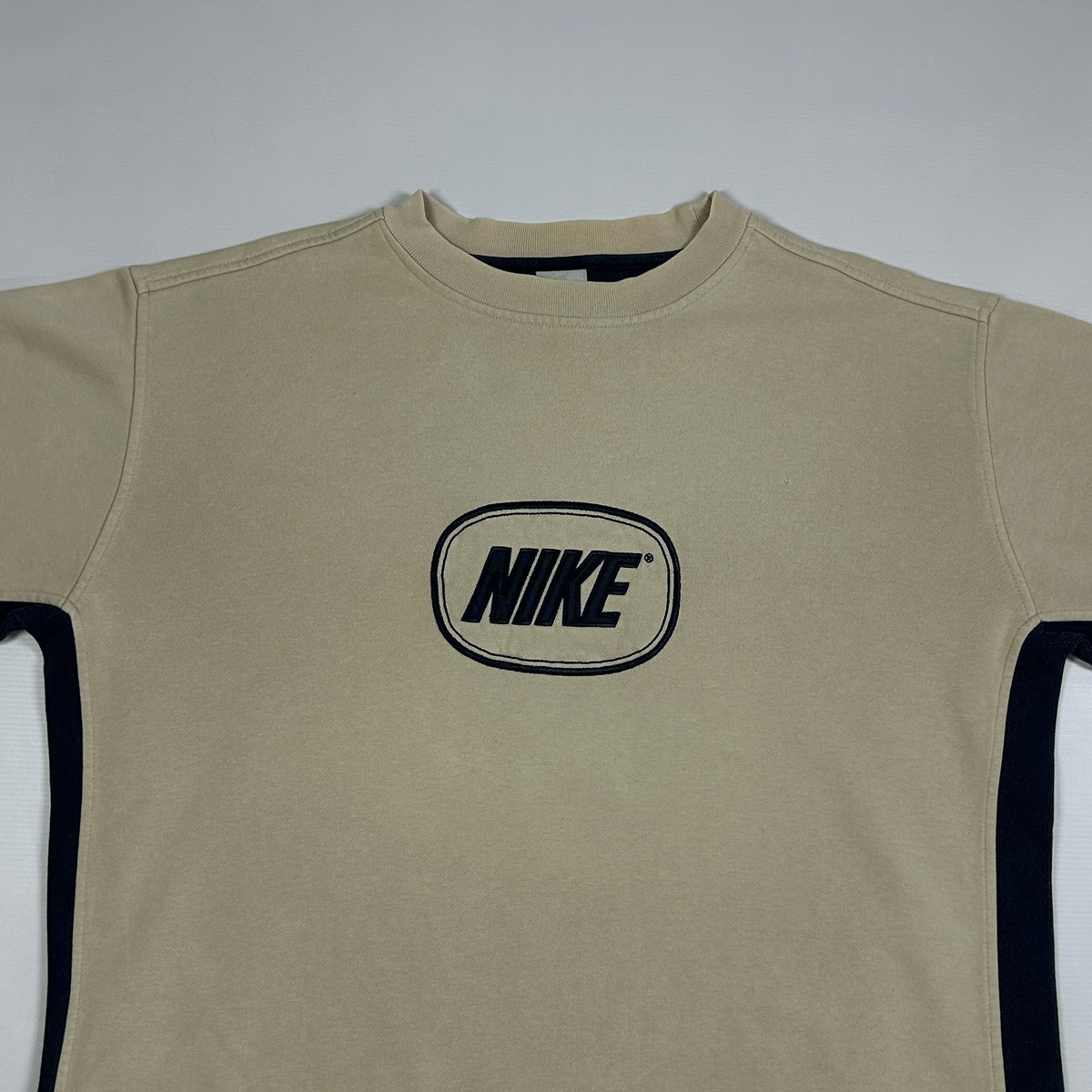 L - Vintage 2000's Nike Sweatshirt