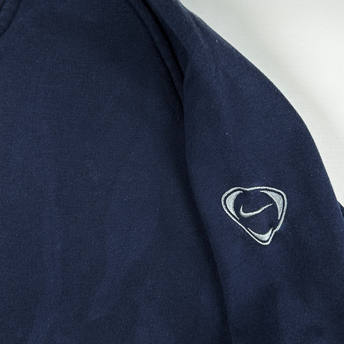 M - Vintage 2000's Nike Sweatshirt