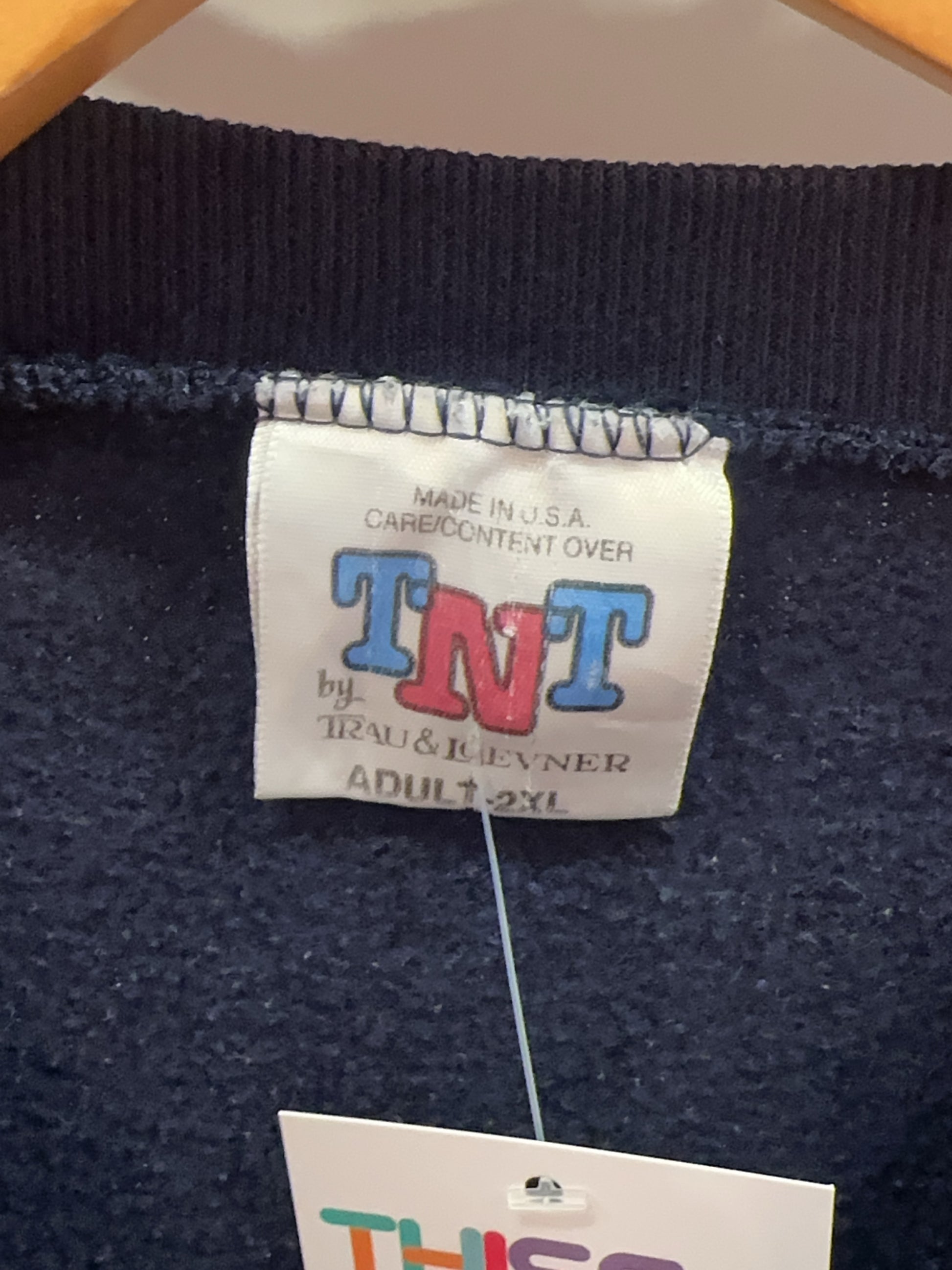 XXL - Rare VTG TNT Notre Dame Fighting Irish Taz Looney Tunes 1996 Sweatshirt