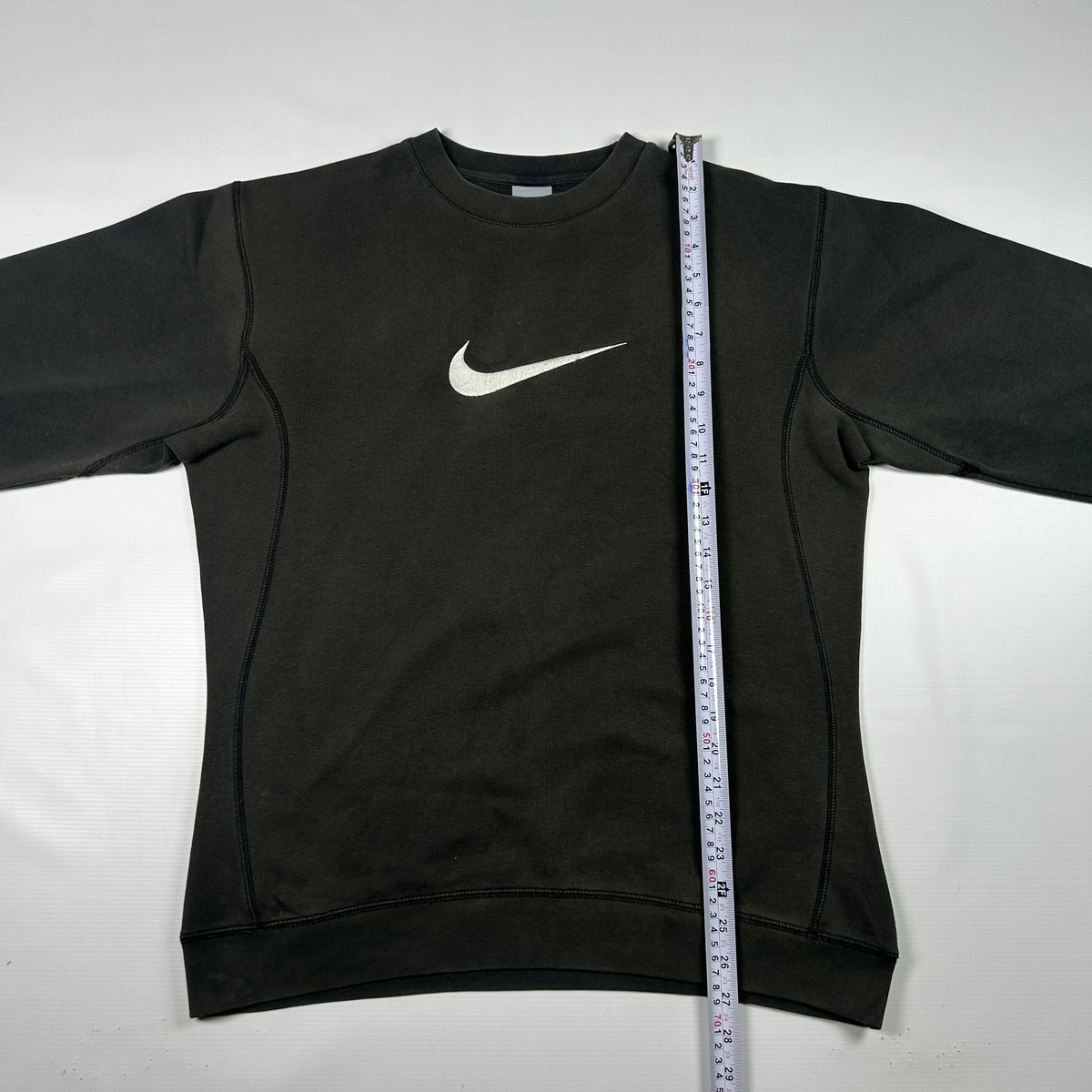 M - Vintage 2000's Nike Big Swoosh Sweatshirt
