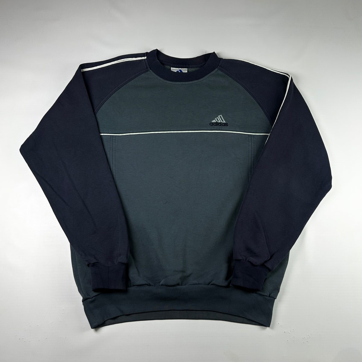 M - Vintage 1990's Adidas Sweatshirt