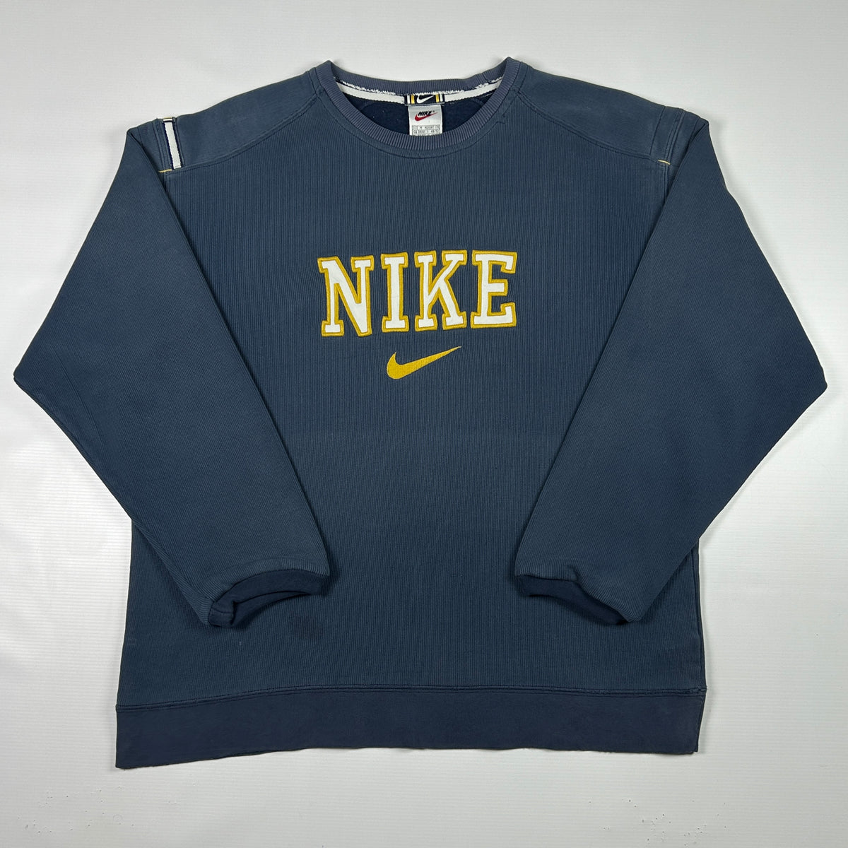 M - Vintage 1990's Nike Spellout Sweatshirt