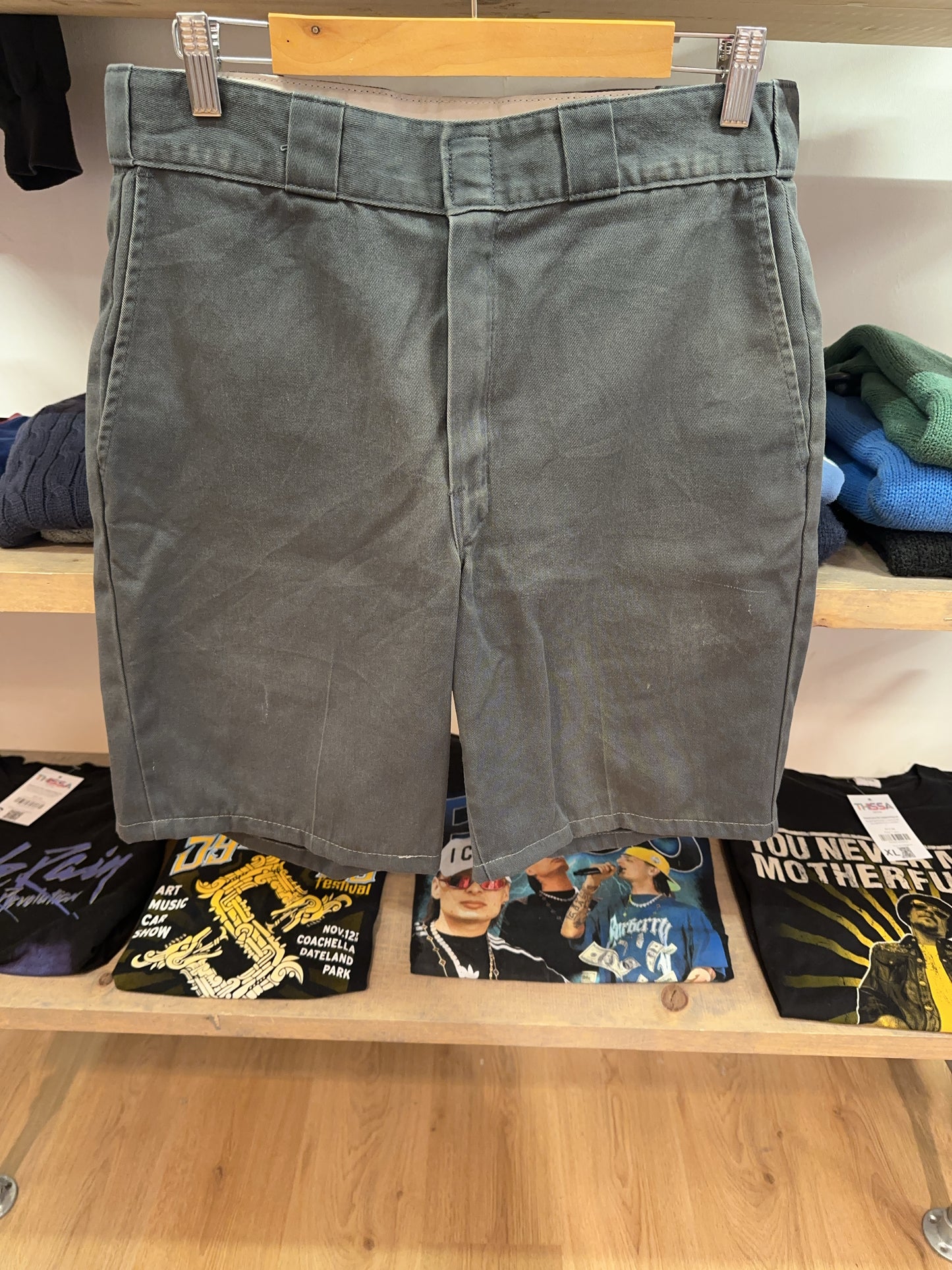 32 - Dickies Shorts