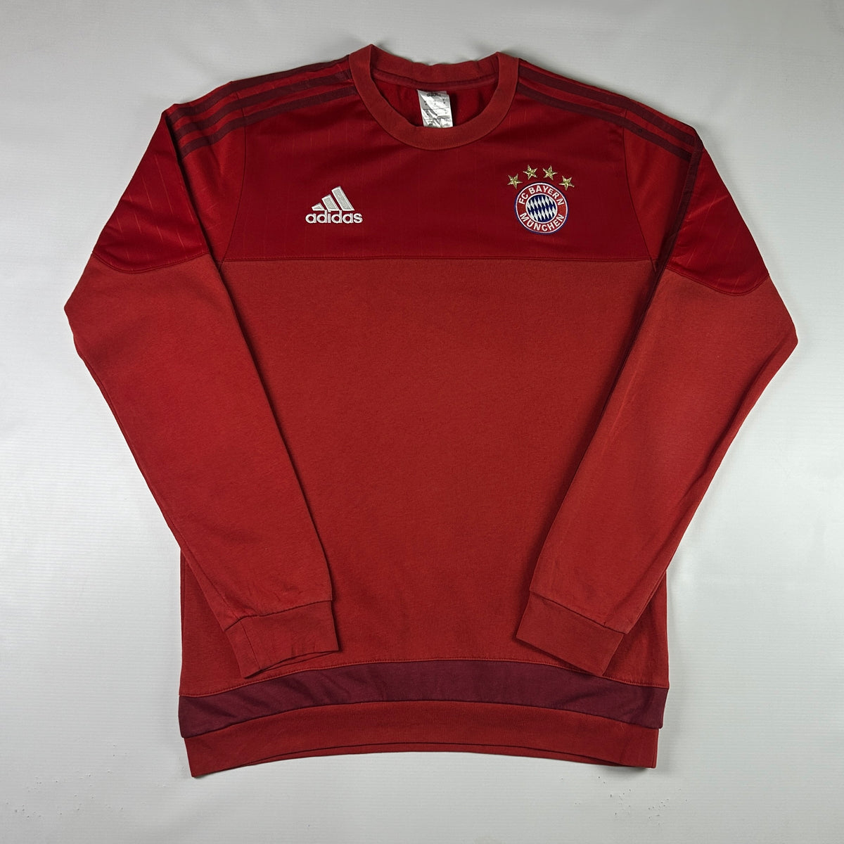 M - 2015-2016 Adidas FC Bayern Munich Red Long Sleeve Sweatshirt