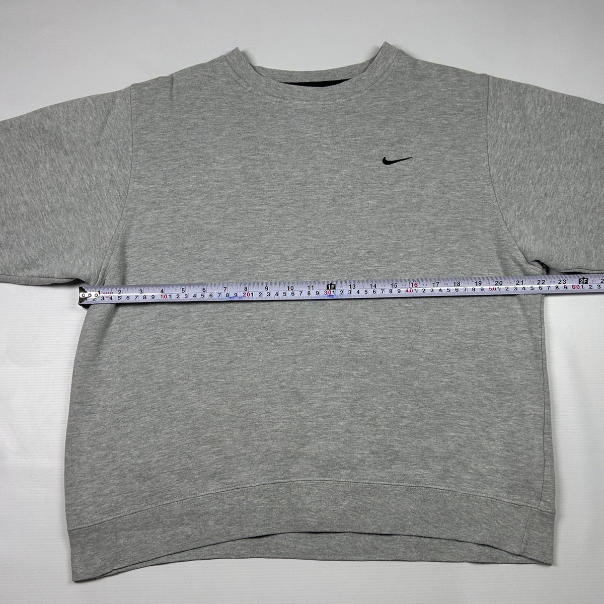 M - Vintage 2000's Nike Sweatshirt