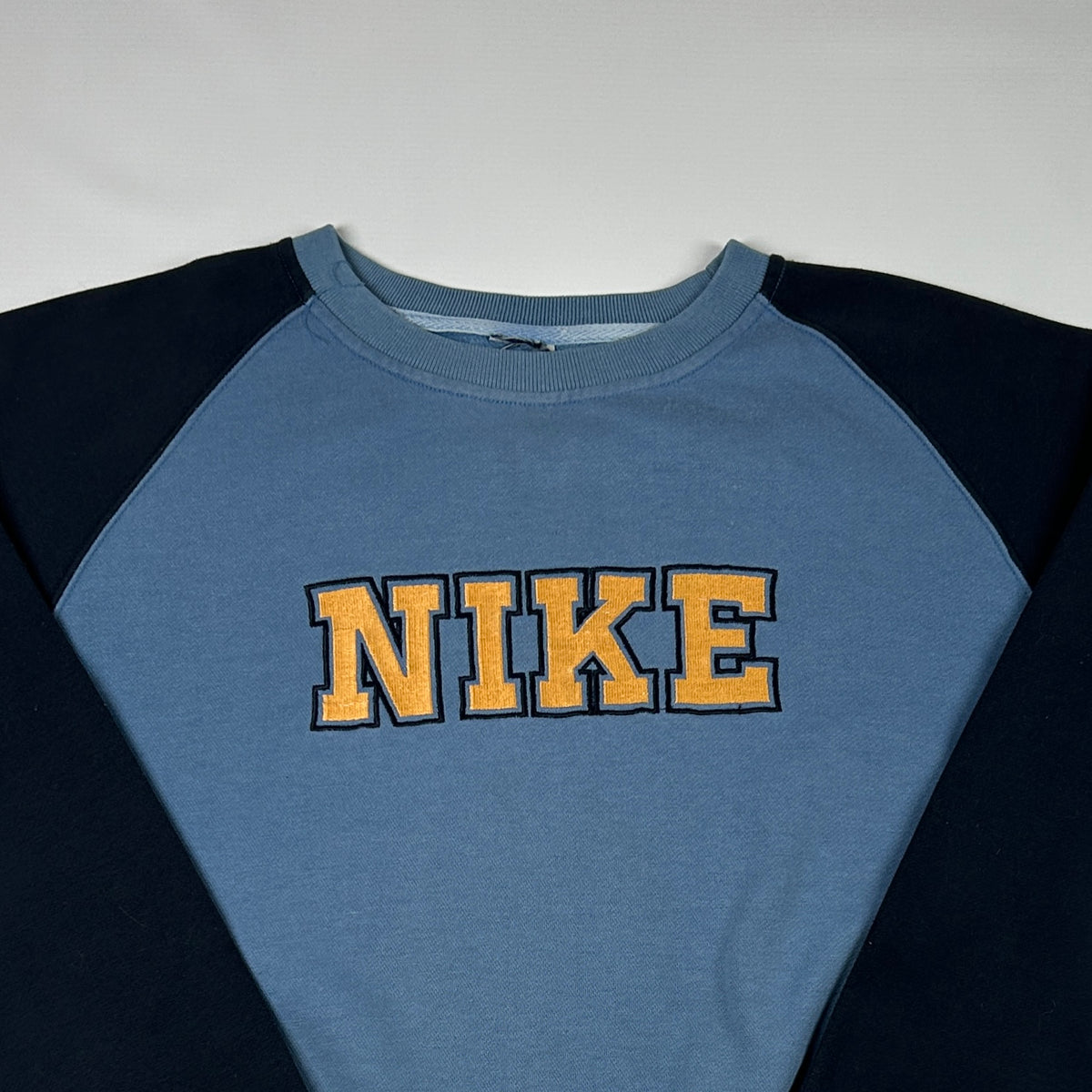 M - Vintage 1990's Nike Sweatshirt