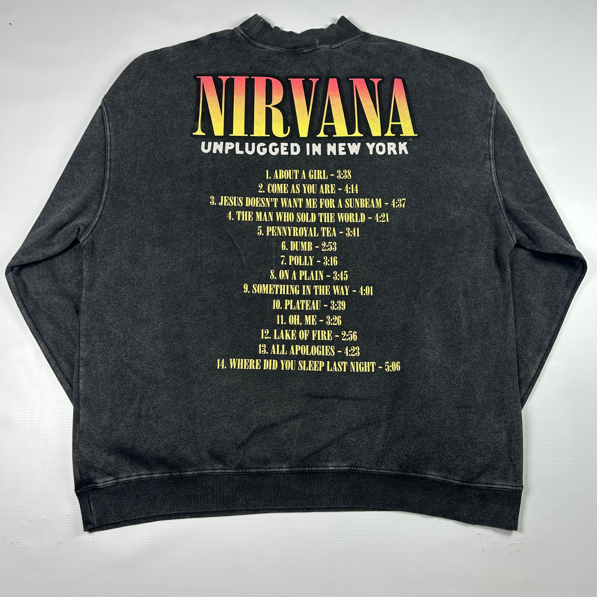M - 2000's Nirvana Unplugged in New York Vintage Graphic Sweatshirt
