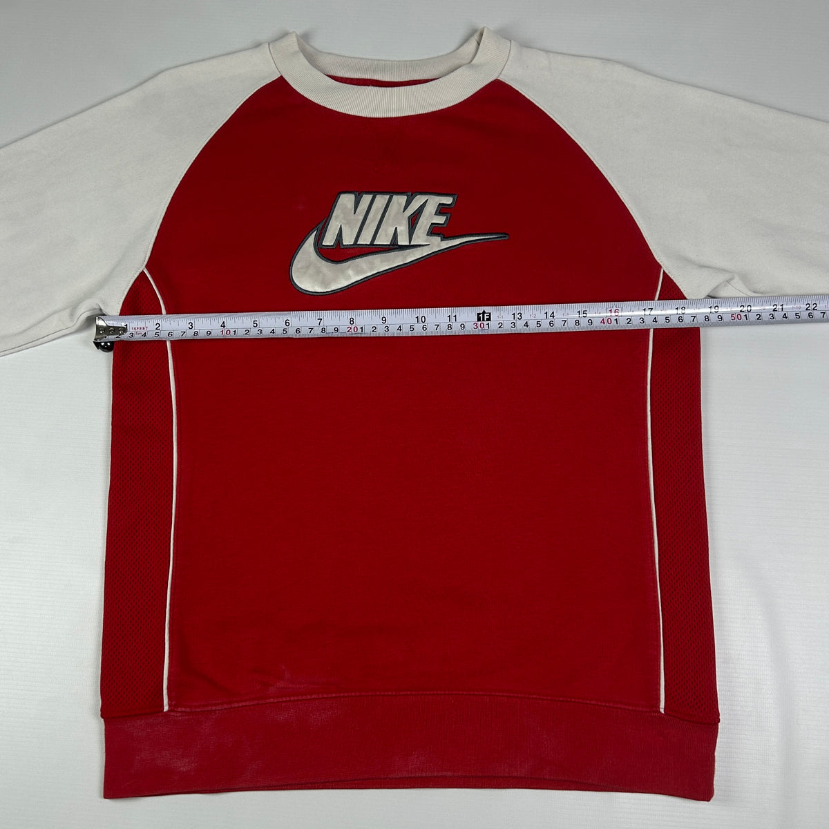 XS - Vintage 2000's Nike Sweatshirt