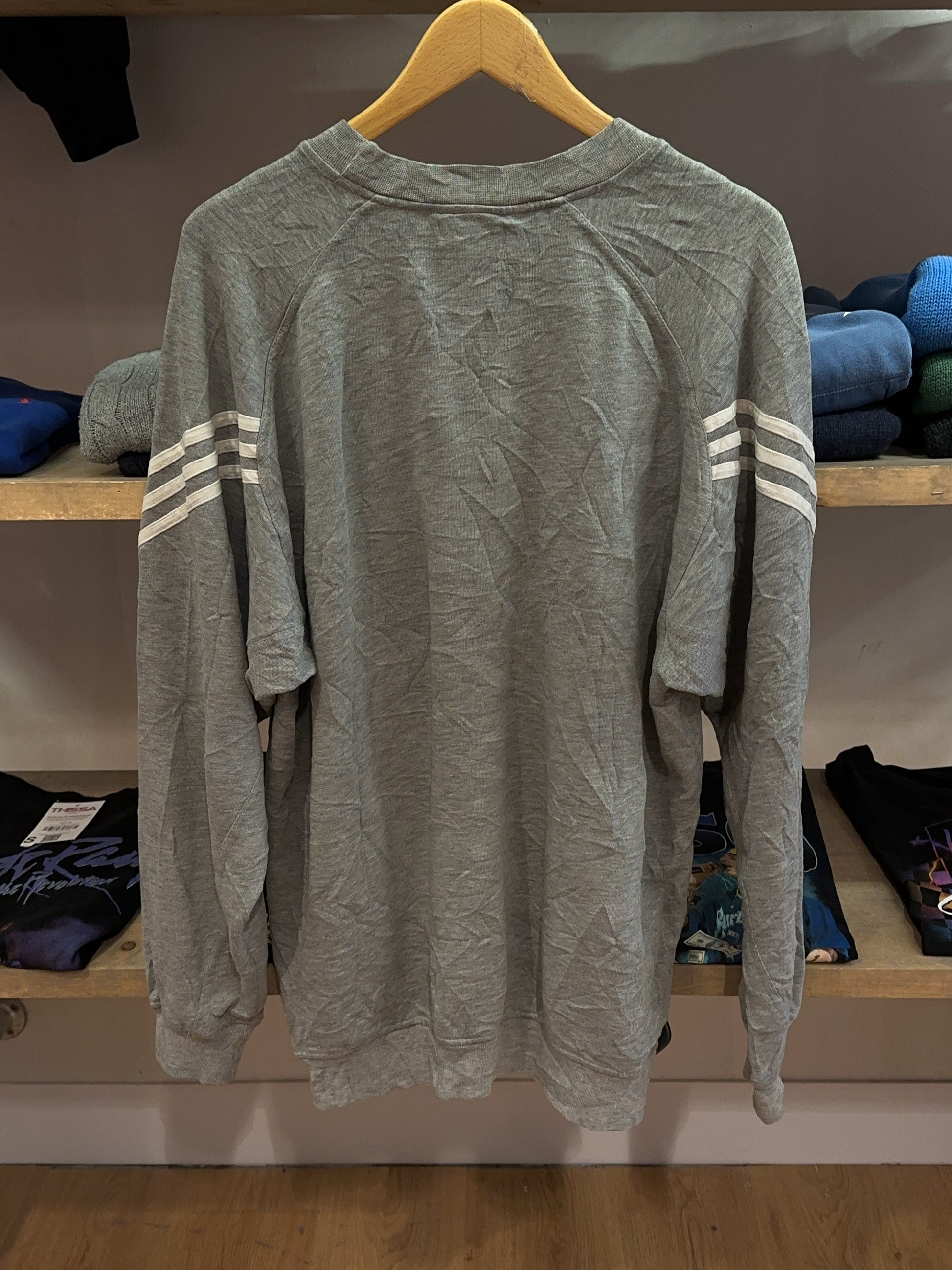 L - Vintage 2010's Adidas Sweatshirt