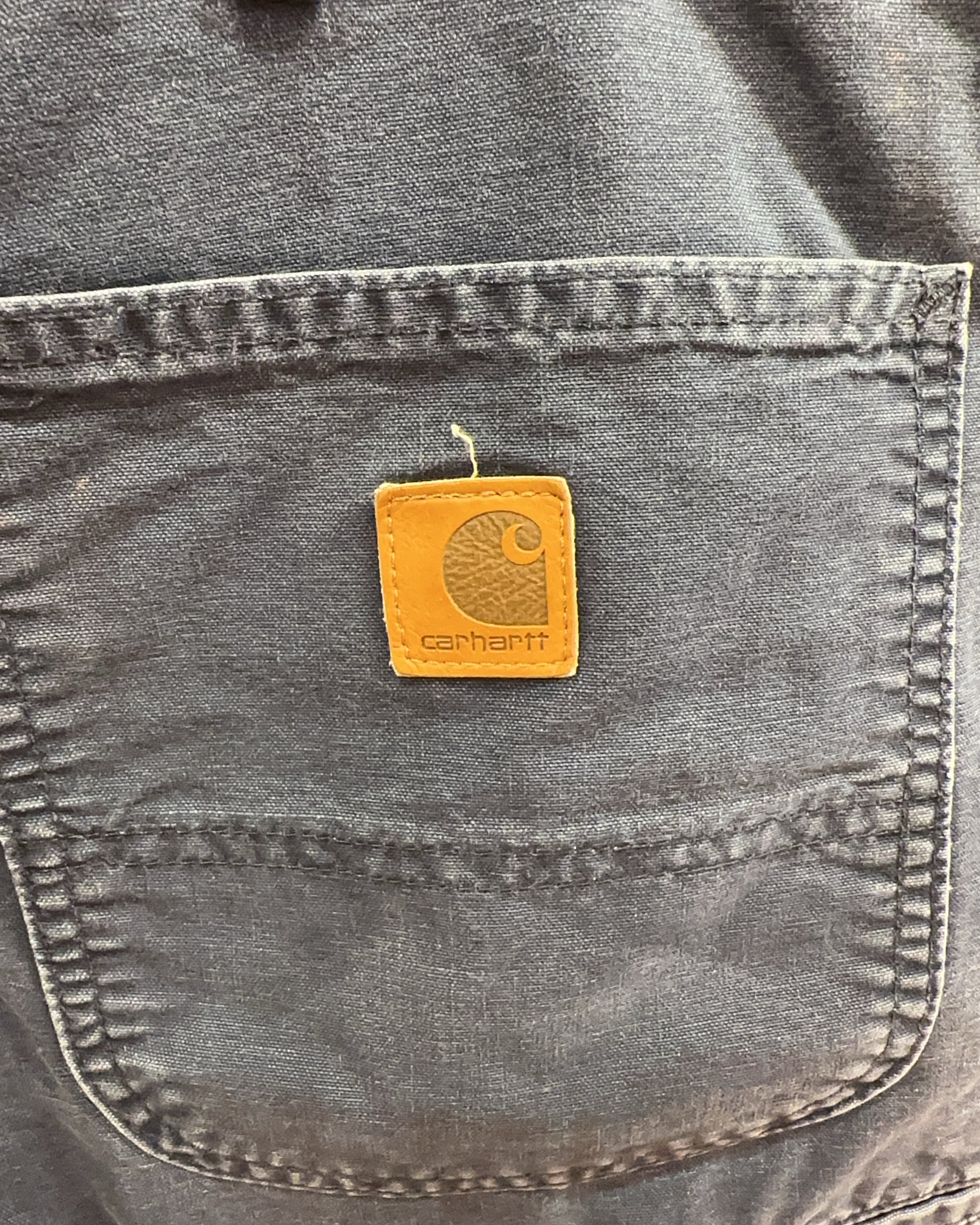 36 - Carhartt Shorts
