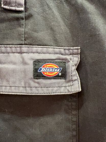 34 - Dickies Shorts