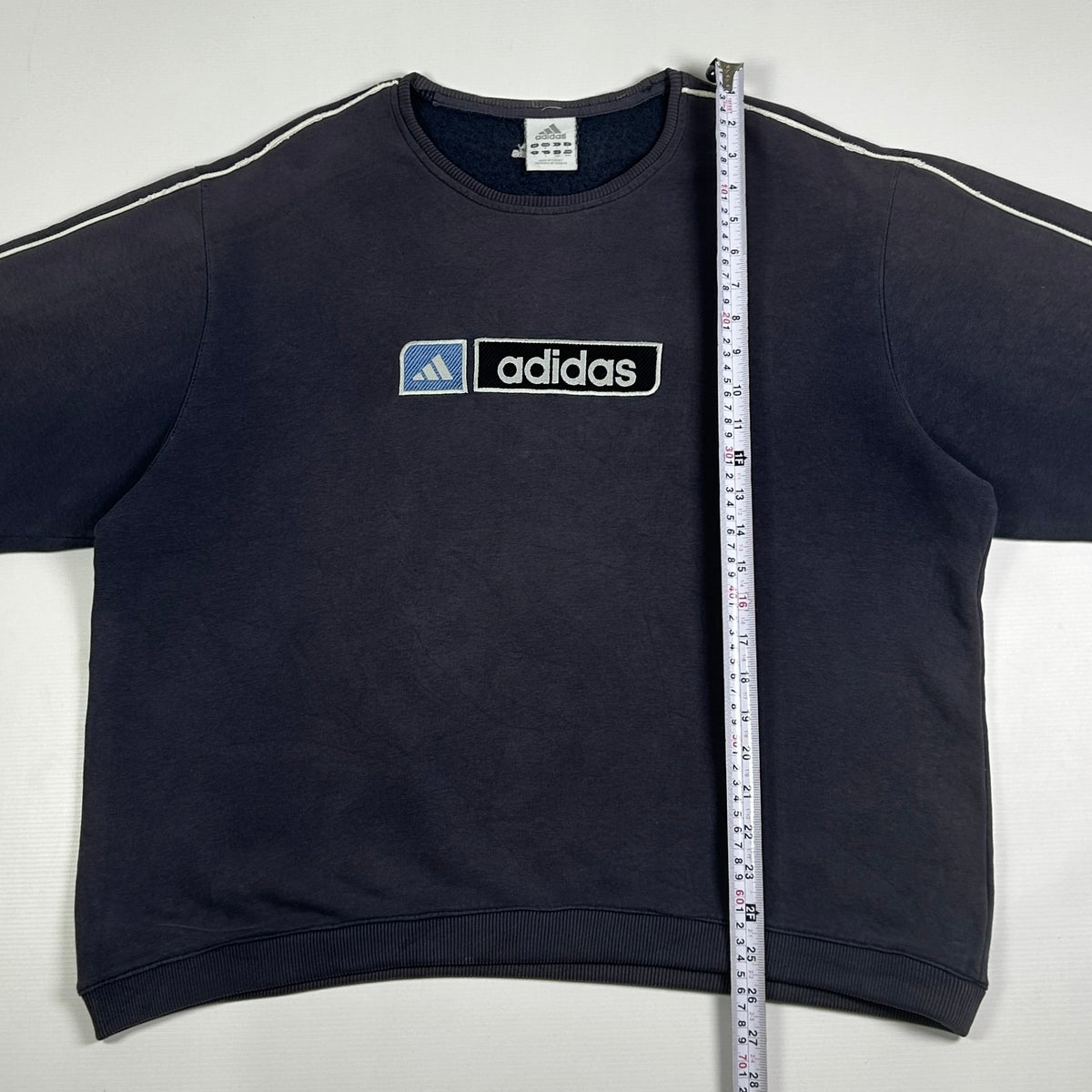 L - Vintage 2000's Adidas Sweatshirt