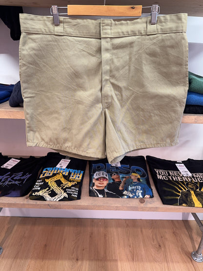40 - Dickies Shorts