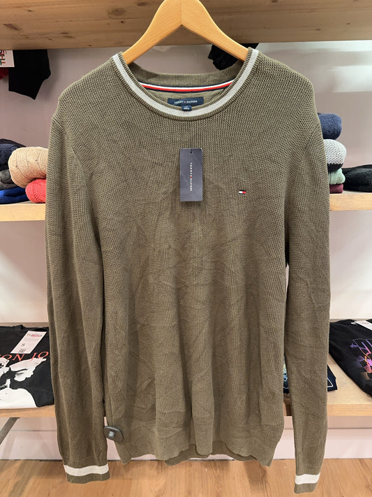 NEW Tommy Hilfiger Sweatshirt - L