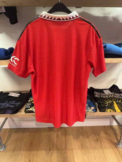 L - 2022-2023 Manchester United Adidas Home Football Shirt