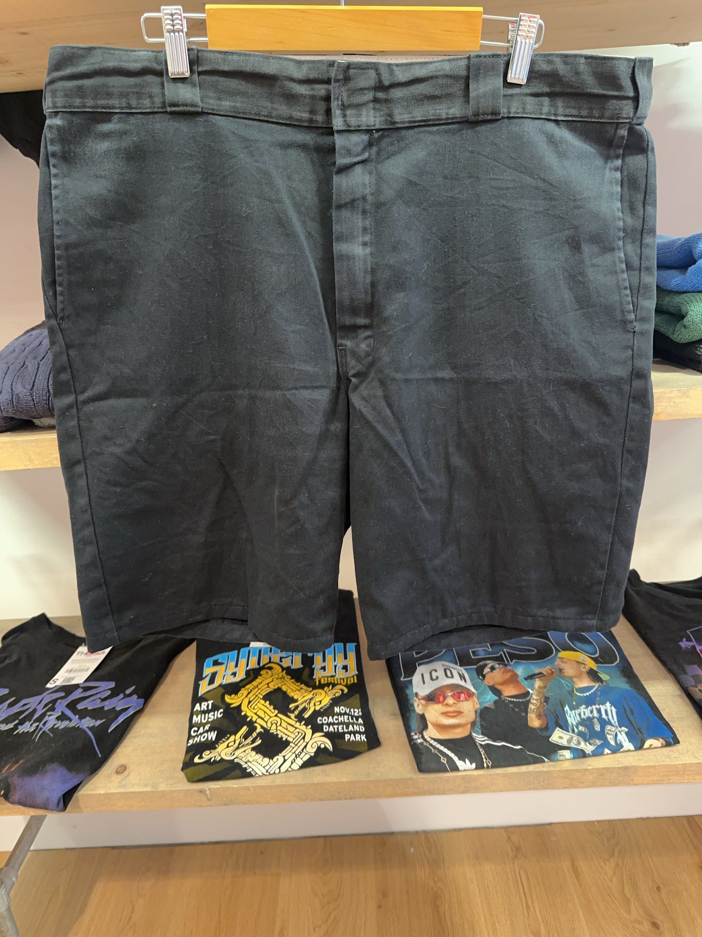 34 - Dickies Shorts