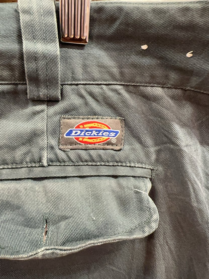 42 - Dickies Shorts
