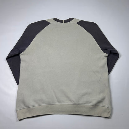 L - Vintage 2000's Adidas Sweatshirt