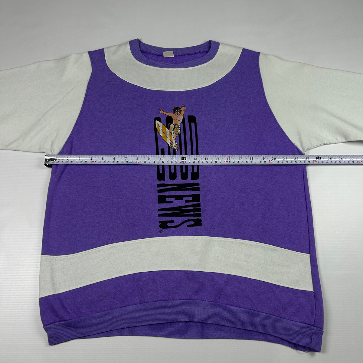 L - 2000's Good News Surf Graphic Sweatshirt