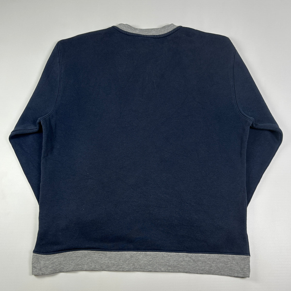 S - Vintage 2000's Nike Sweatshirt