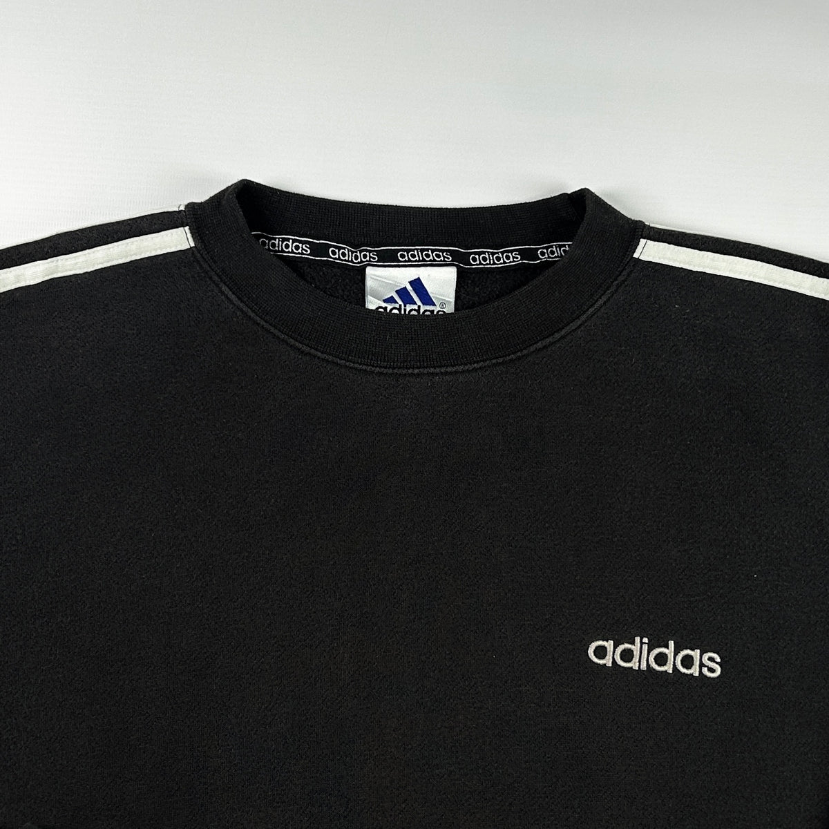 L - Vintage 2000's Adidas Sweatshirt