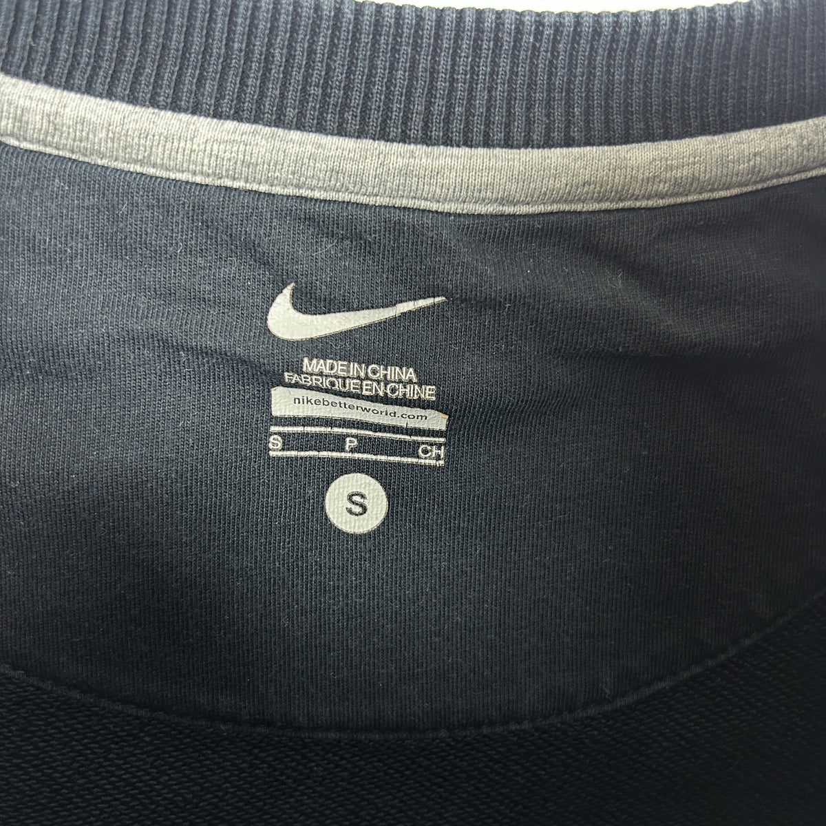 S - 2017-18 Juventus FC Nike Black Crewneck Sweatshirt