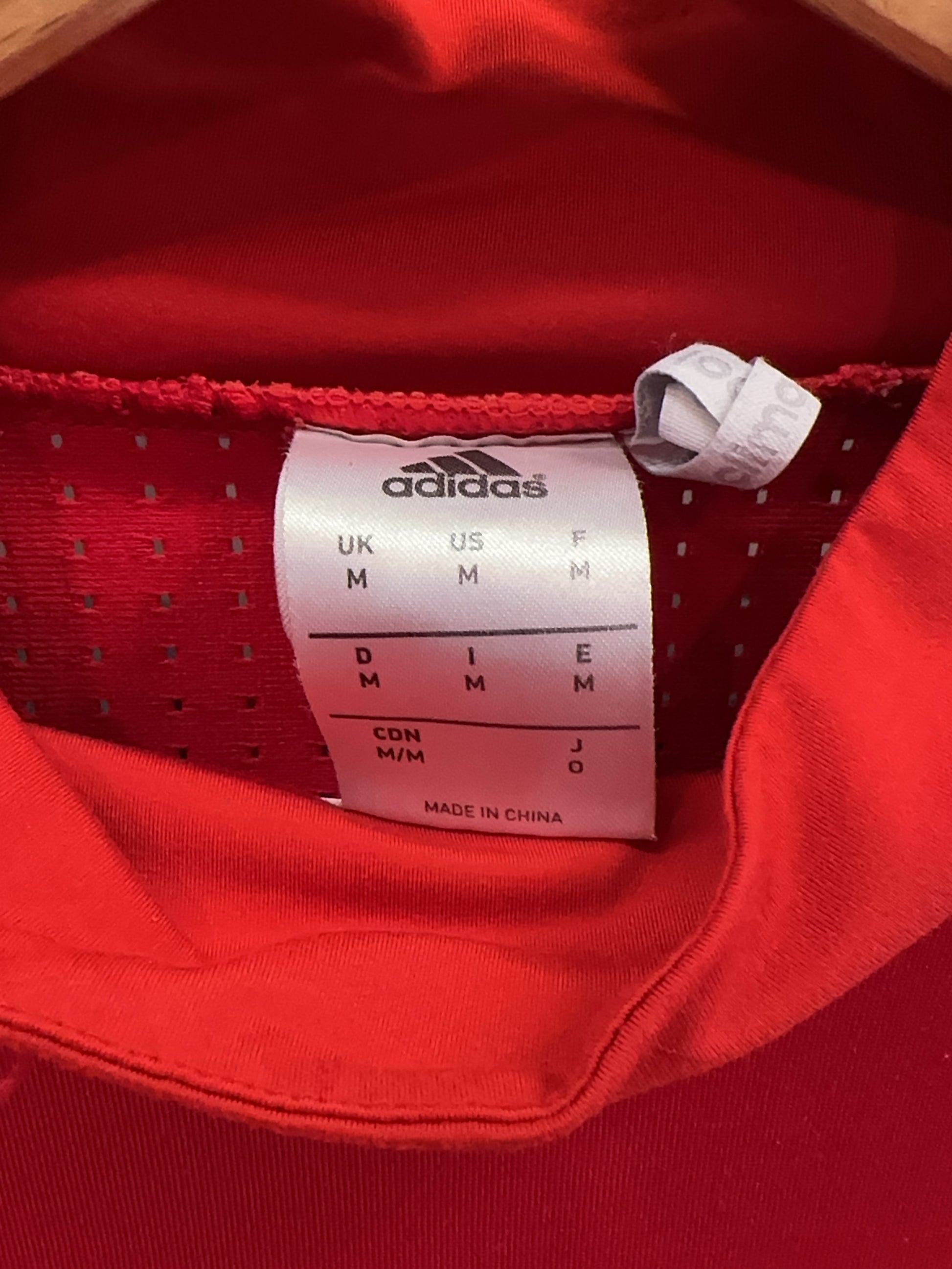 2016-2017 Spain Adidas Football Shirt - M