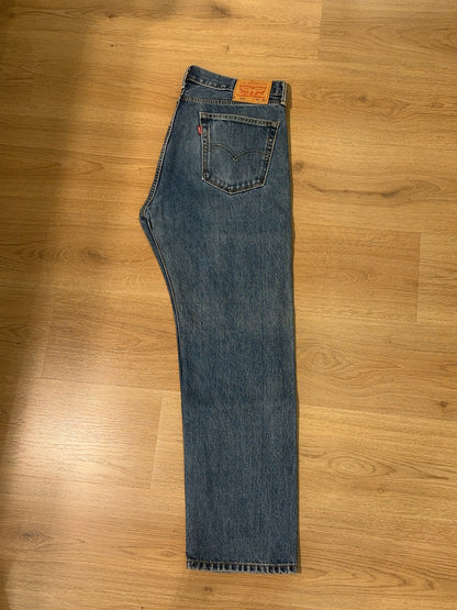 34 X 30 - Levi’s Jeans