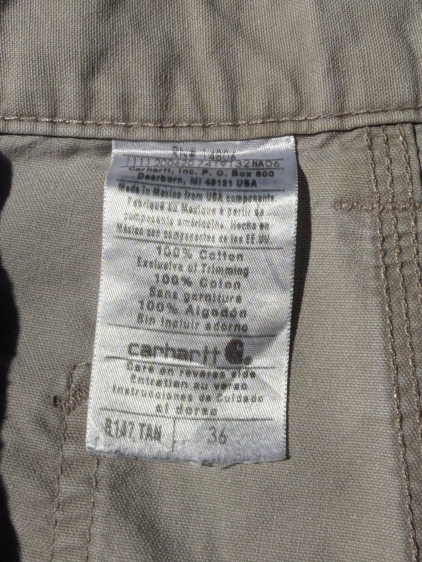 36 - Carhartt B147 TAN Shorts