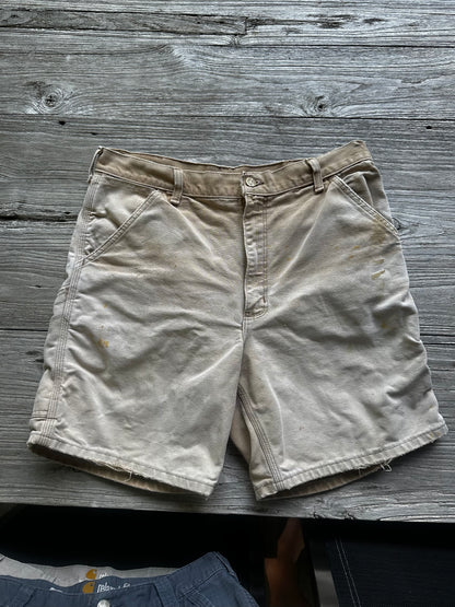 32 - 1990s Carhartt Shorts