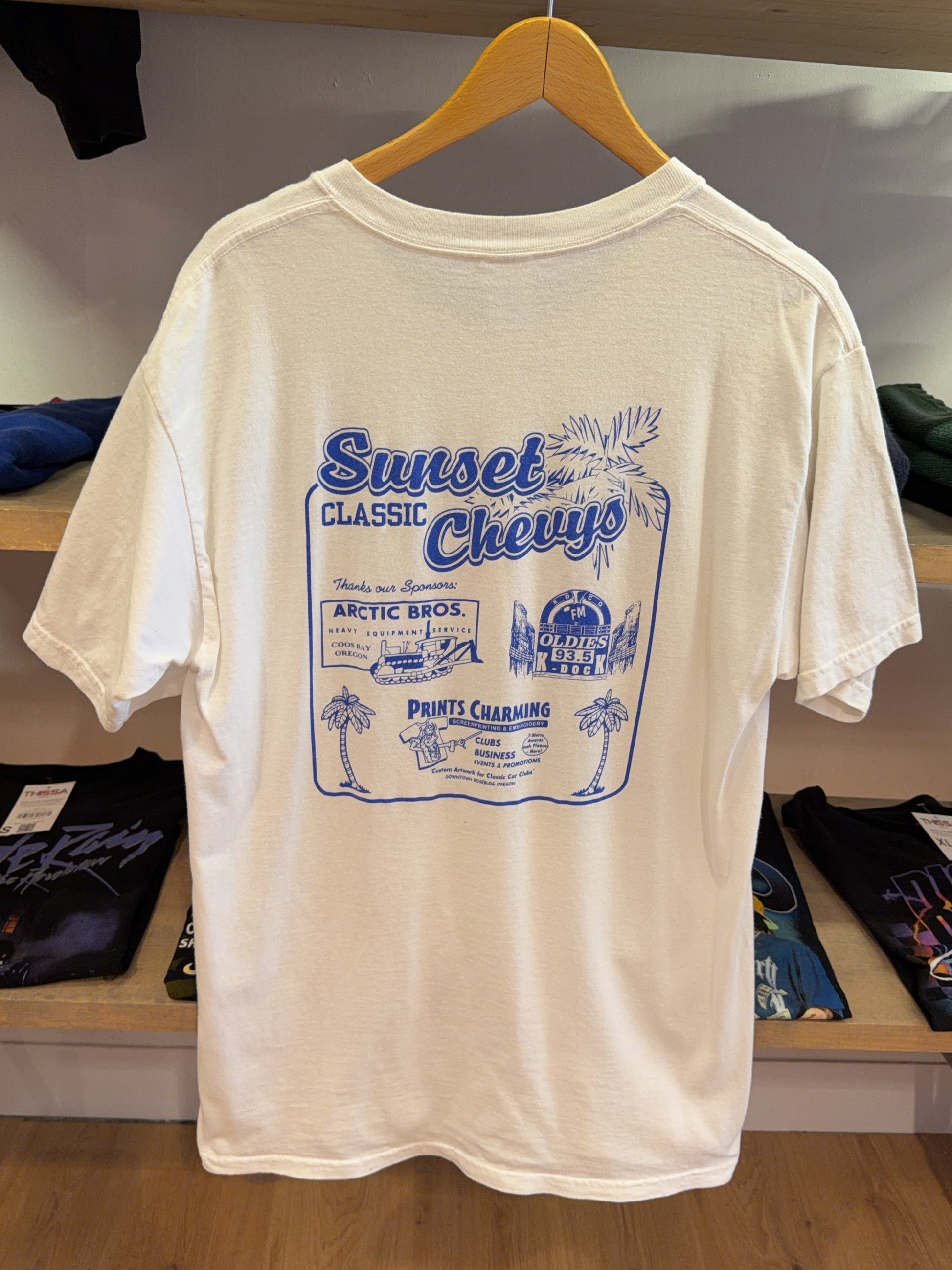 L - Sunset Classic Chevys Graphic T-Shirt