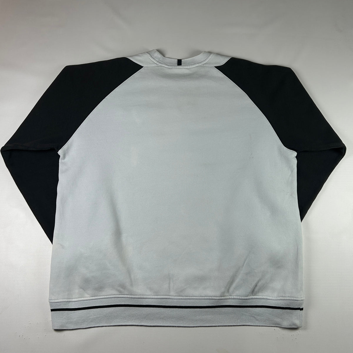 XL - Vintage 2000's Adidas Sweatshirt