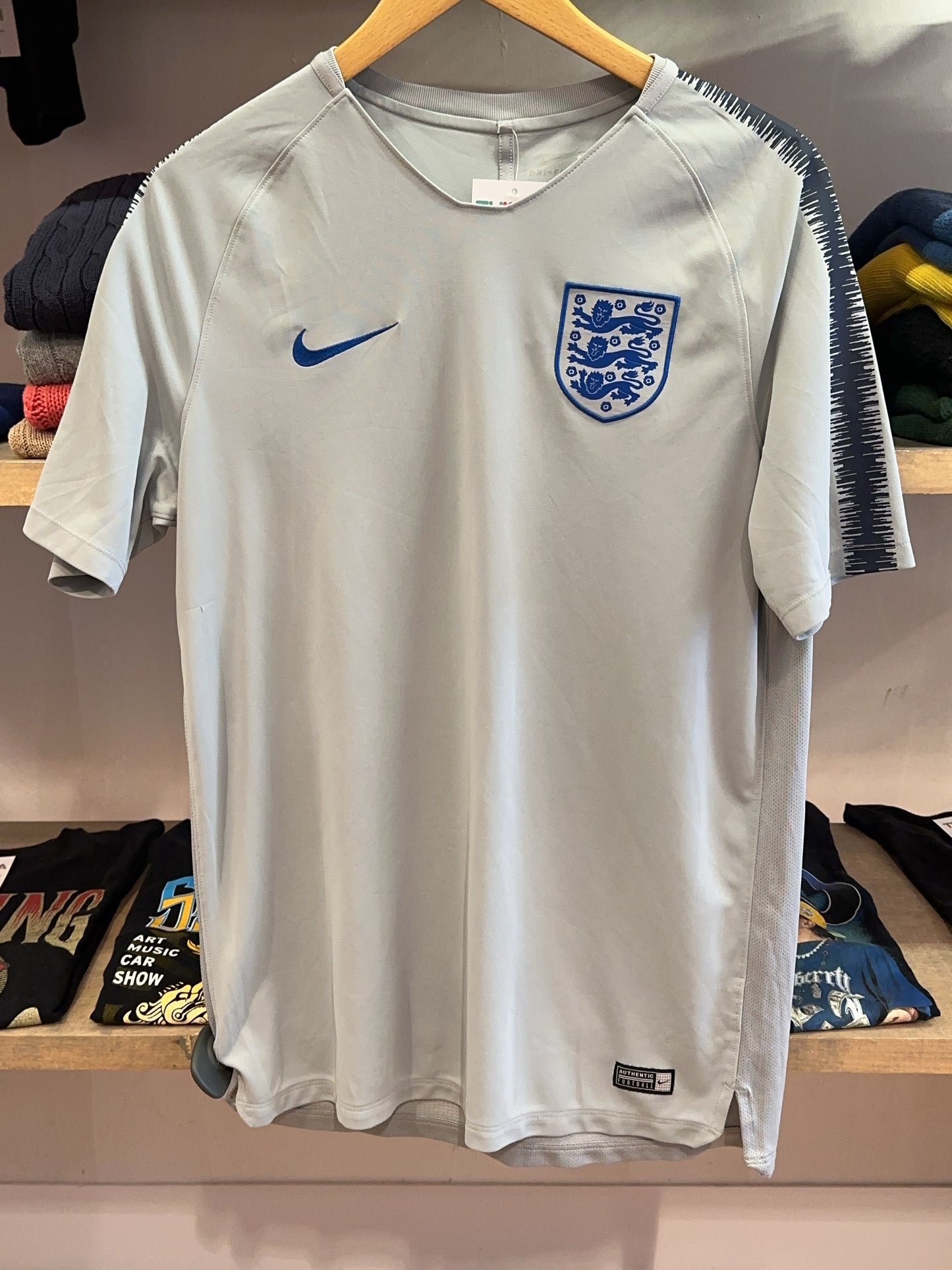 2018-2019 England Nike Football Shirt - L