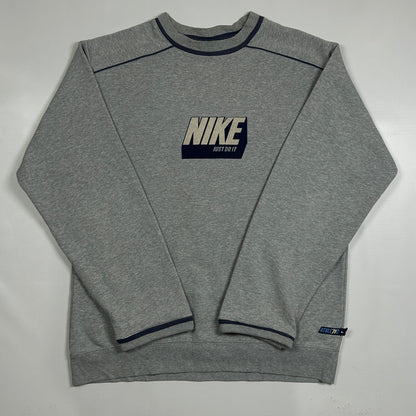 M - Vintage 2000's Nike Sweatshirt