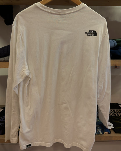 M - The North Face T-shirt
