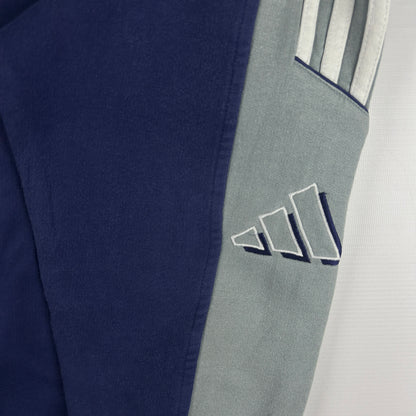 XL - Vintage 2000's Adidas Sweatshirt
